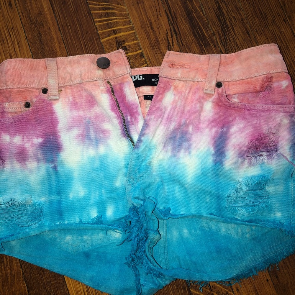 TIE DYE distressed denim shorts